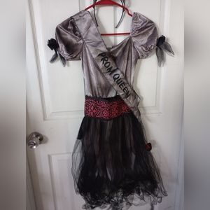 Zombie prom queen costume